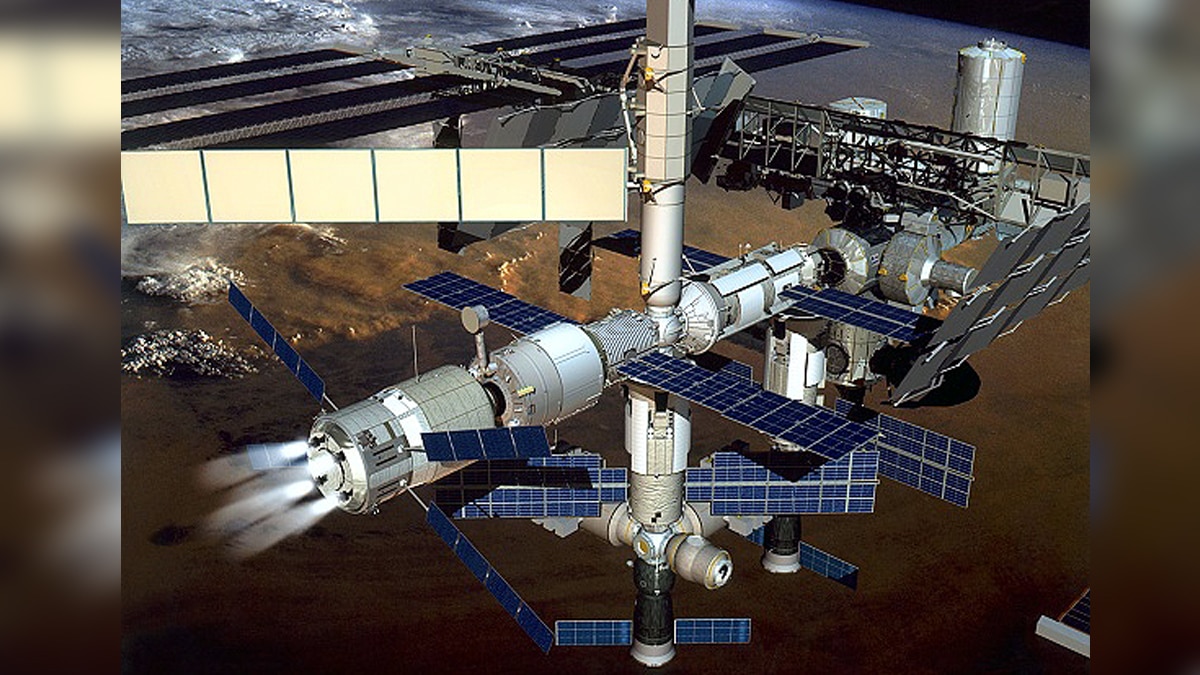 Russian space cargo ship burst into flames