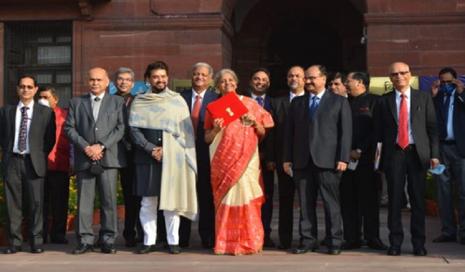  बहीखाता के बाद टैब में पहुंचा आम बजट