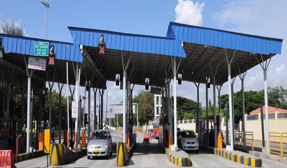 फास्टैग प्रणाली साल 2011 में लागू 