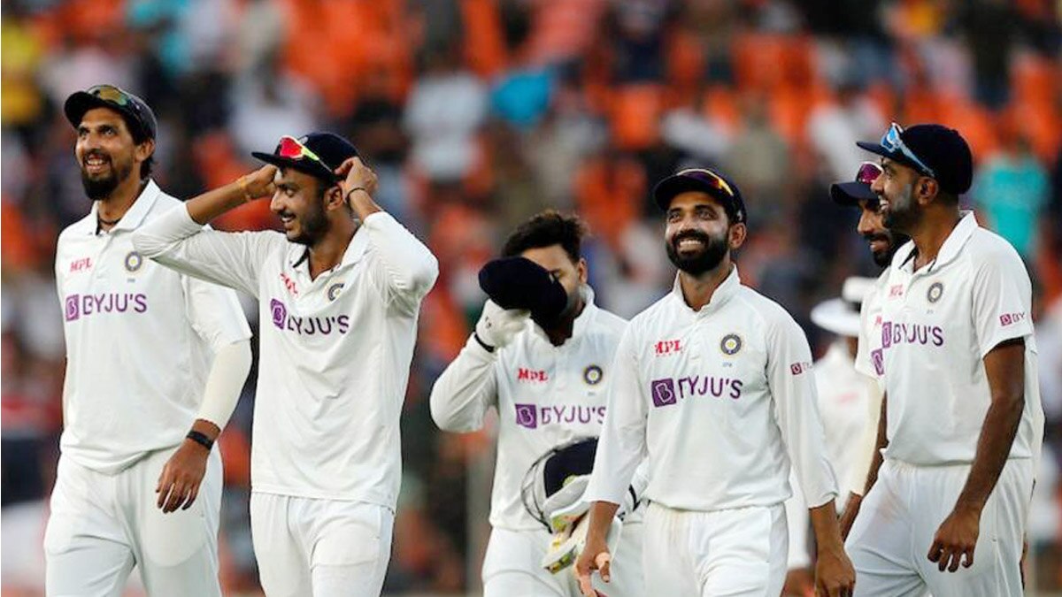 Virat kohli praises Axar Patel in gujarati