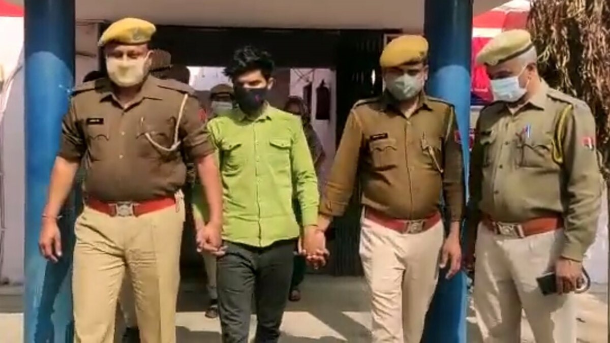 पति की हत्या के आरोप में पत्नी और उसका प्रेमी गिरफ्तार (फोटो- संतोष शर्मा)