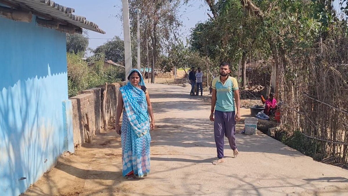 मृतक के नाम पर लिया जा रहा है मुफ्त का राशन (फोटो चंदन कश्यप)