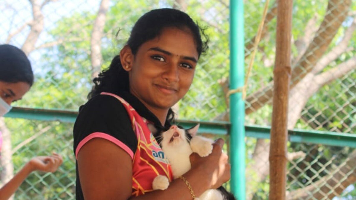 बिल्ली ‘टिंकू’ को अपना गुडलक मानती है युव एथलीट अल्बा मनोज (फोटो- गोपी उन्नीथन)