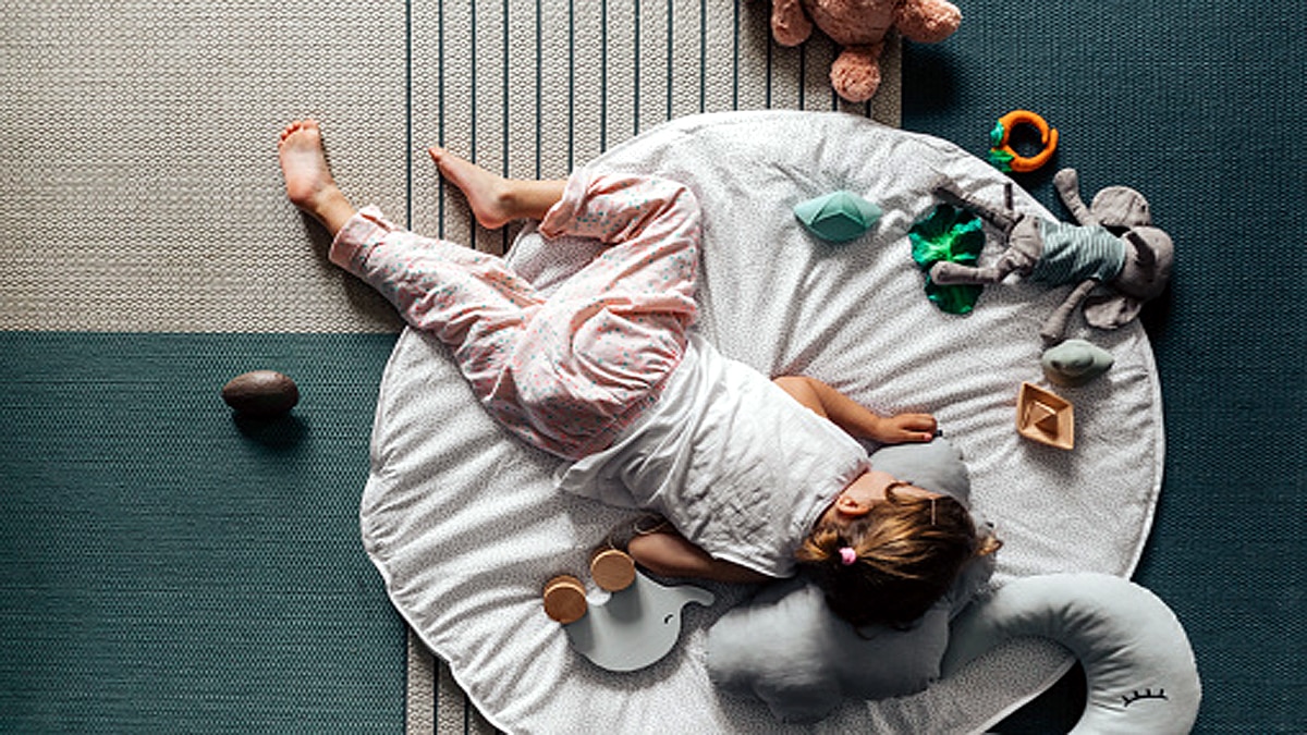 Horrifying Video Of Toddle Being Pulled under bed by ghost 
