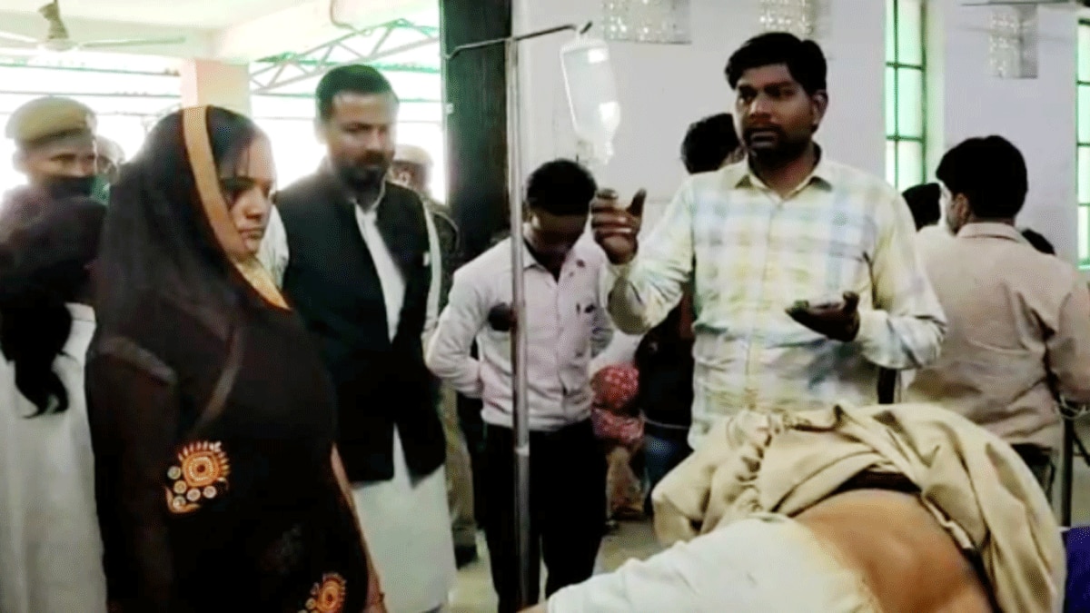 शख्स को पुलिस ने दी थर्ड डिग्री (फोटो- प्रशांत पाठक)