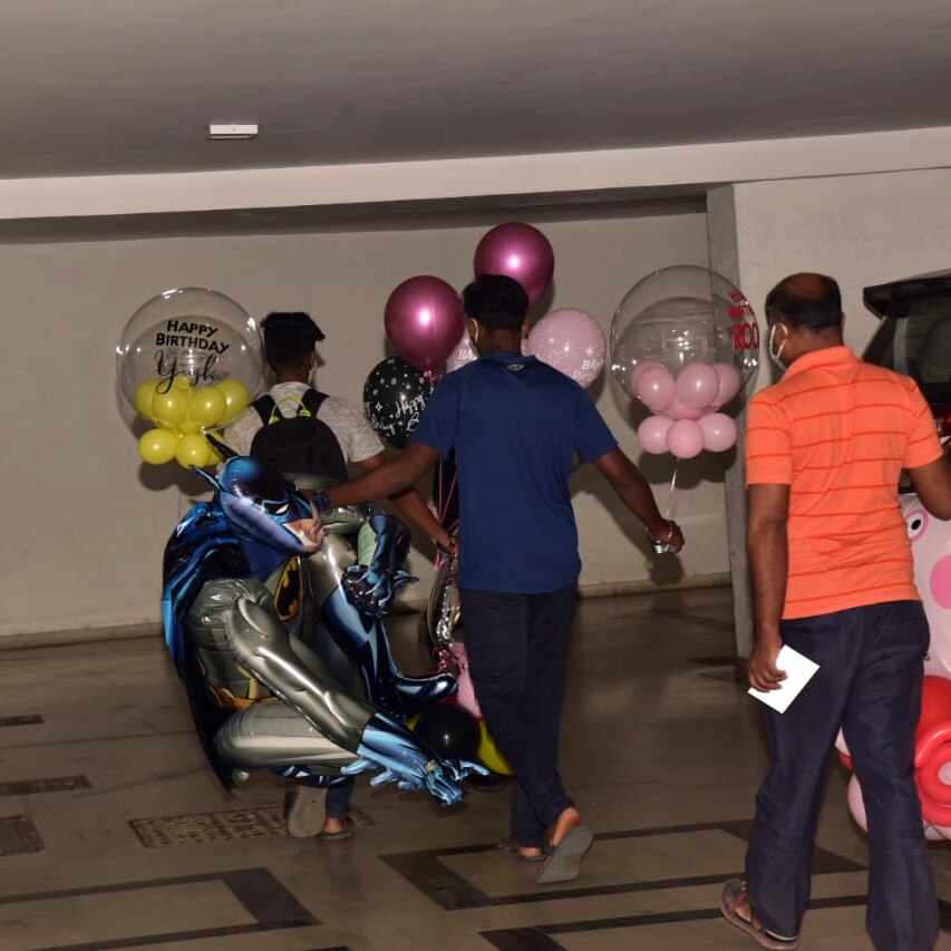 करण के बच्चों की बर्थडे पार्टी