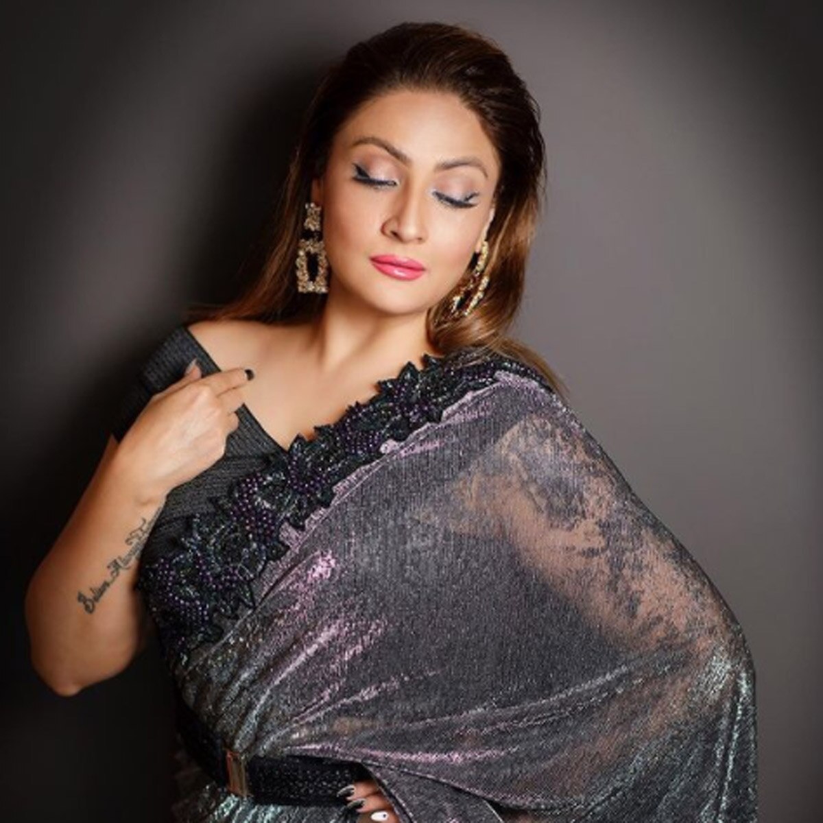 उर्वशी ढोलक‍िया 