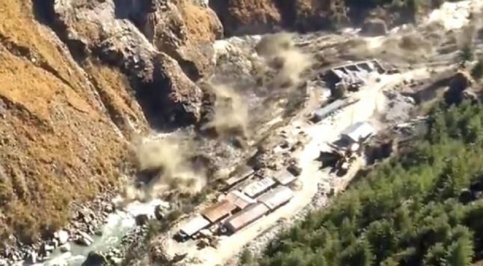 मकर राशि में 6 ग्रहों का योग 3