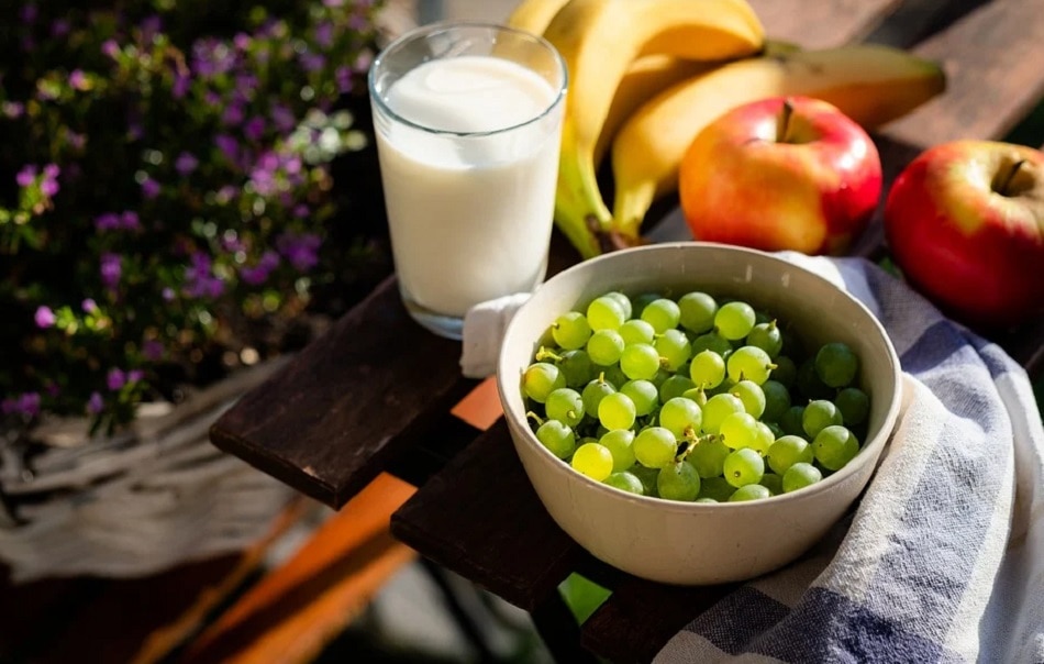 नट्स, सीड्स और लो-फैट वाले डेयरी