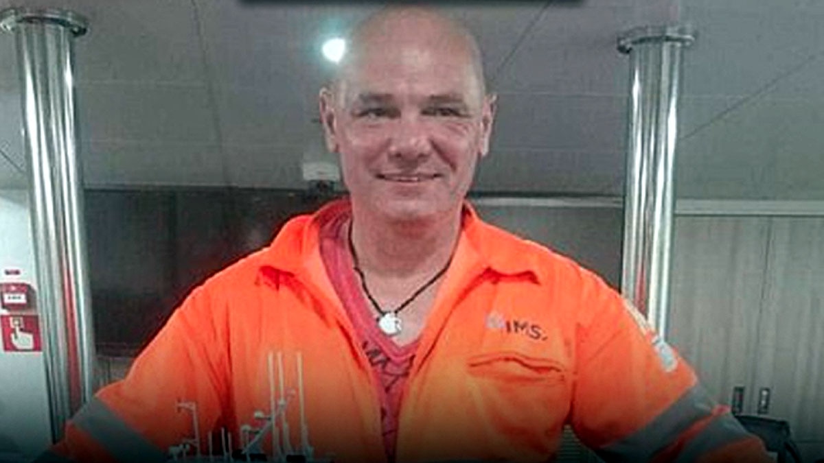 Vidam Perevertilov Survives in Pacific Ocean by Garbage