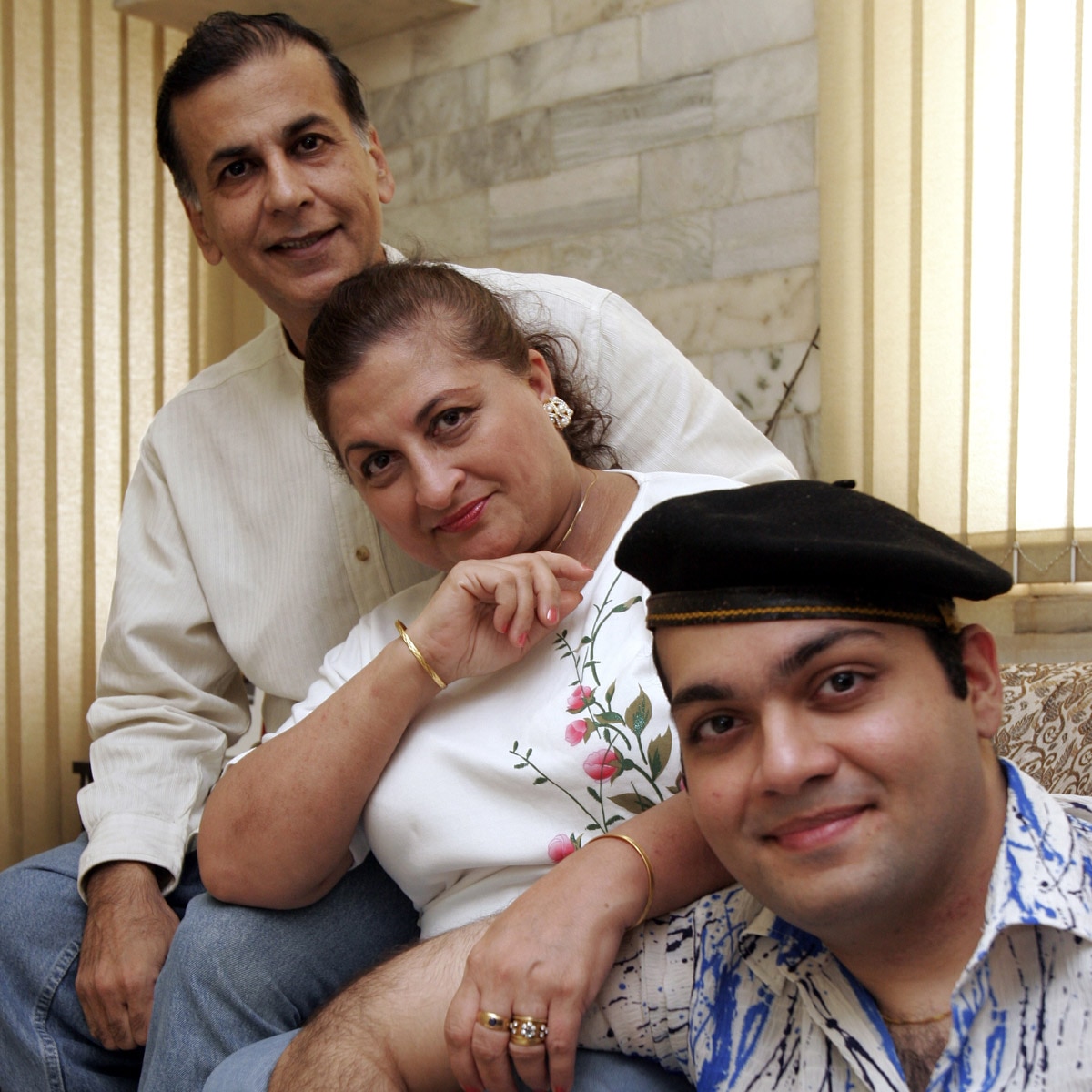 व‍िजय अरोड़ा अपनी फैम‍िली के साथ 