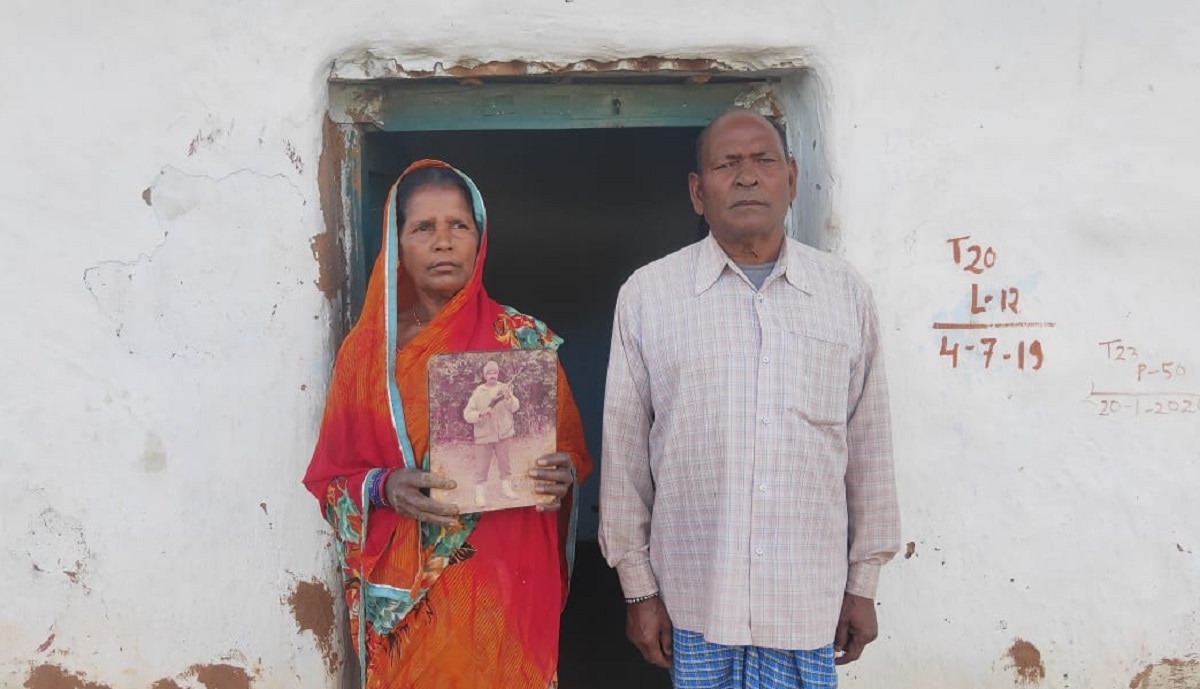 पुलवामा में शहीद विजय सोरेंग