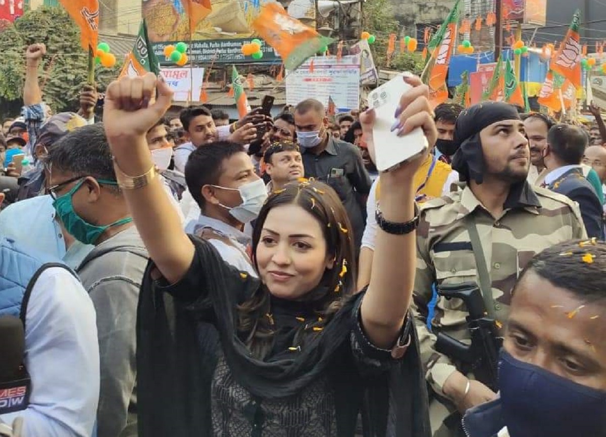 बीजेपी युवा नेता पामेला गोस्वामी अरेस्ट