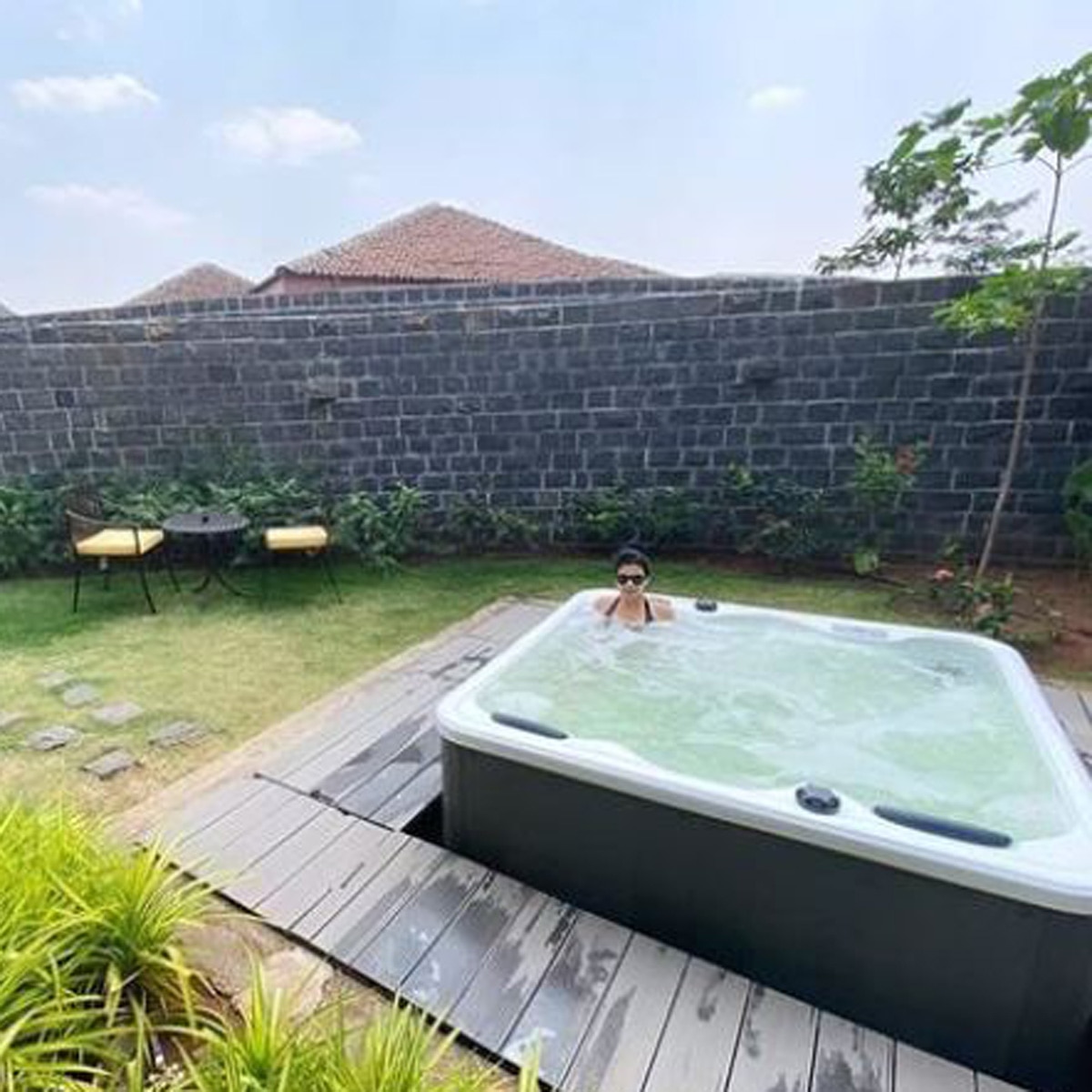 आदित्य नारायण वैकेशन