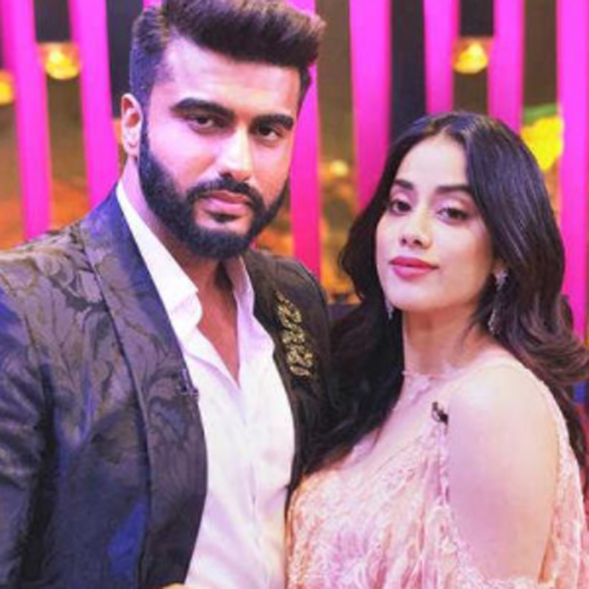 अर्जुन कपूर, जाह्नवी कपूर और खुशी कपूर 