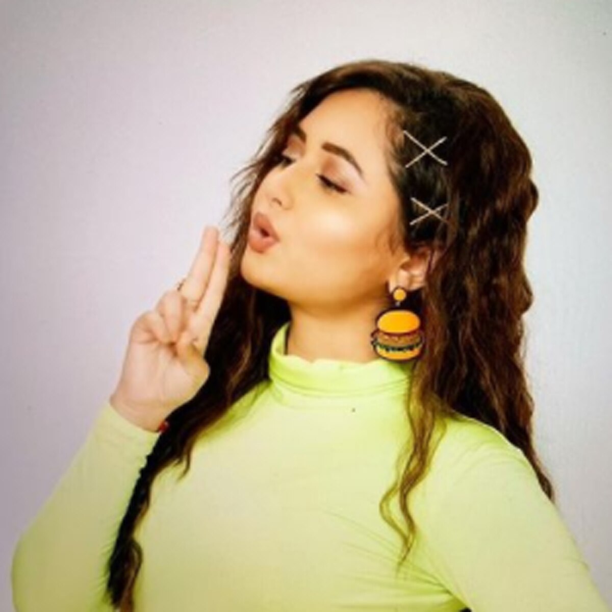 रश्मि देसाई 