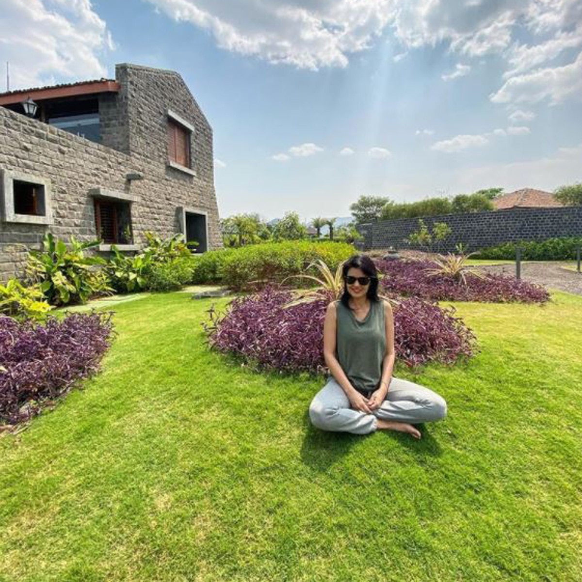 आदित्य नारायण वैकेशन