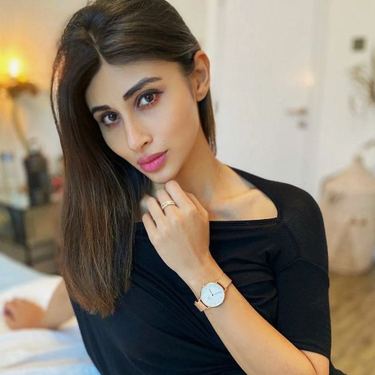 मौनी रॉय