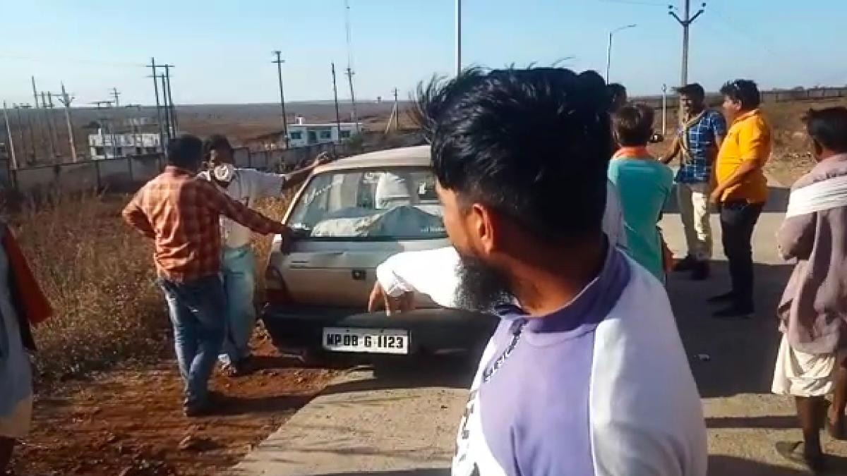 आरोपी ने मानसिक विकलांग बच्ची के साथ बहला फुसलाकर बलात्कार किया था. 