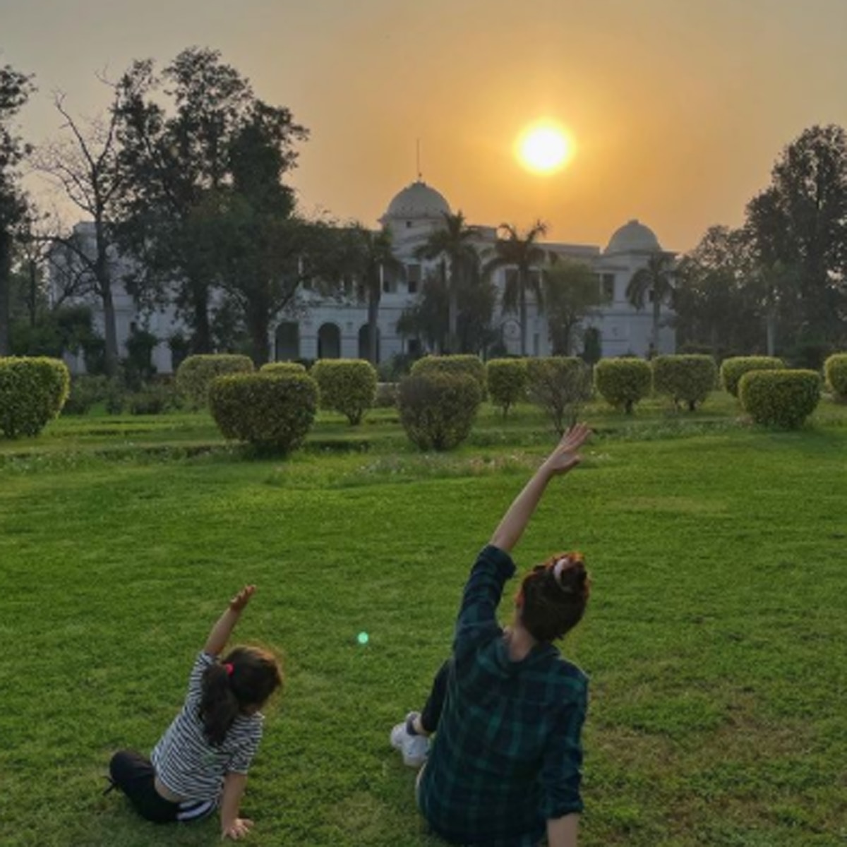 सोहा अली खान-इनाया 