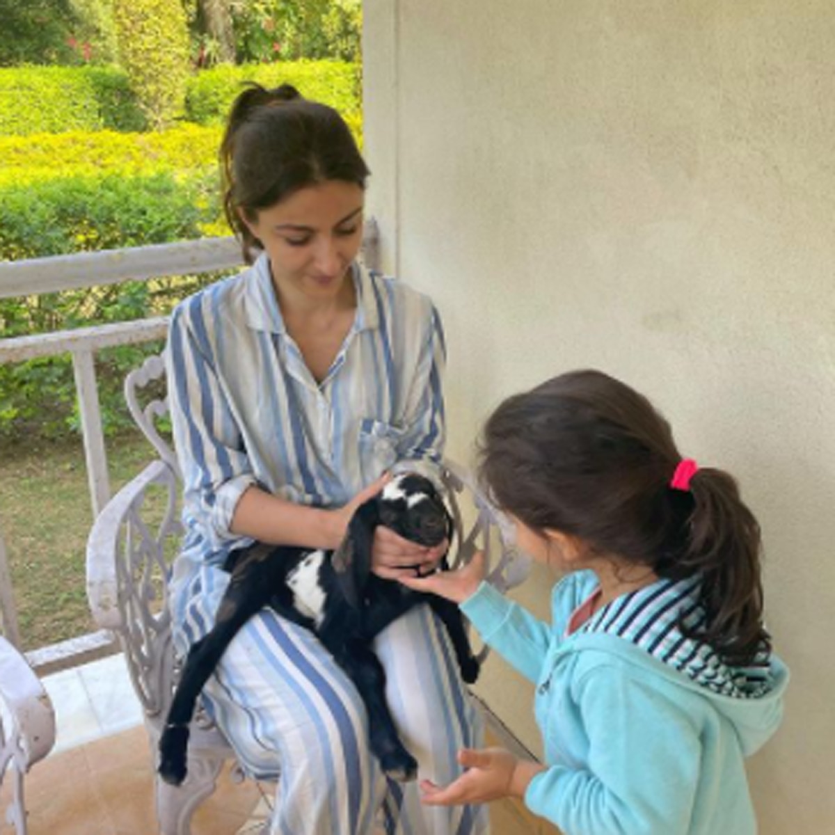 सोहा और इनाया 