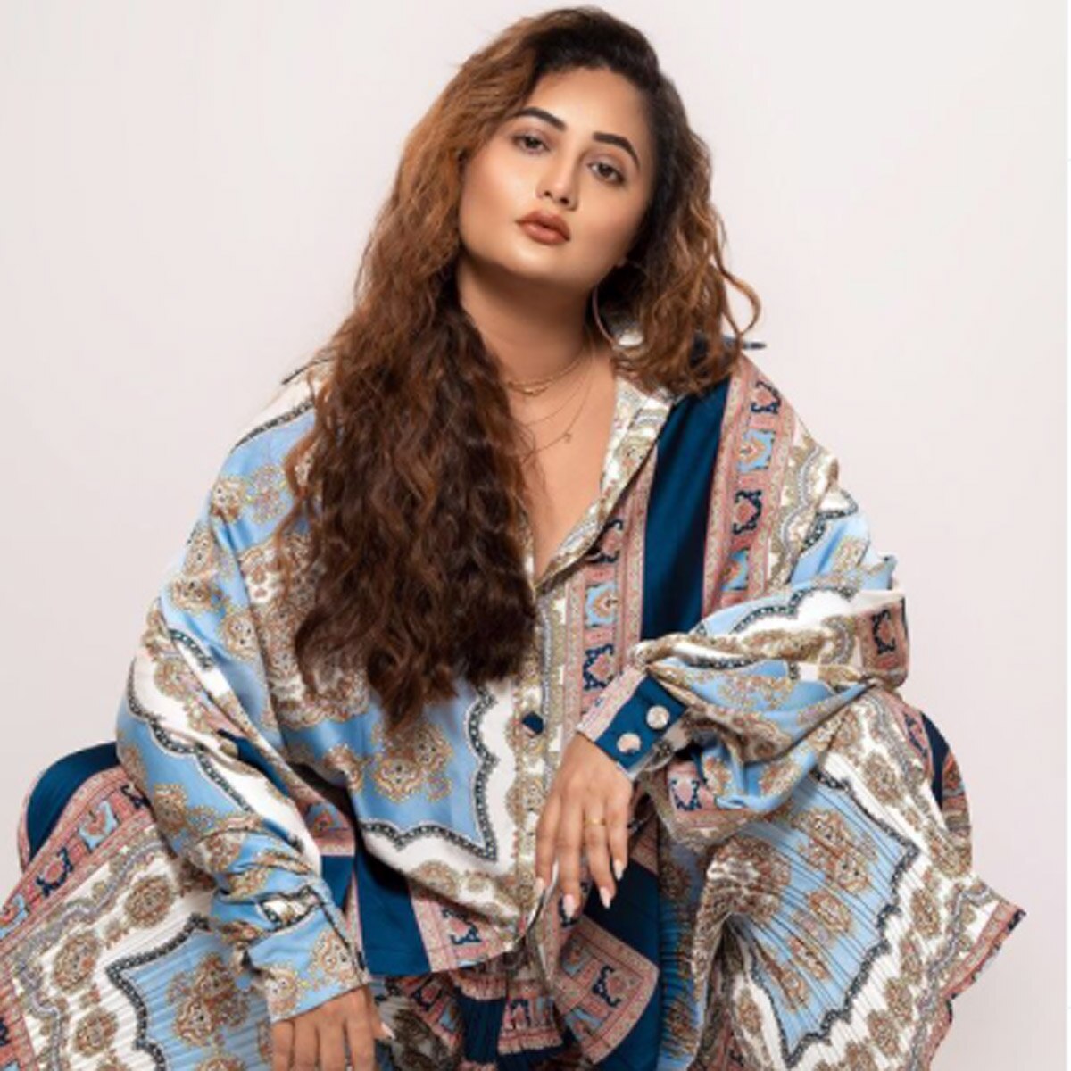 रश्मि देसाई