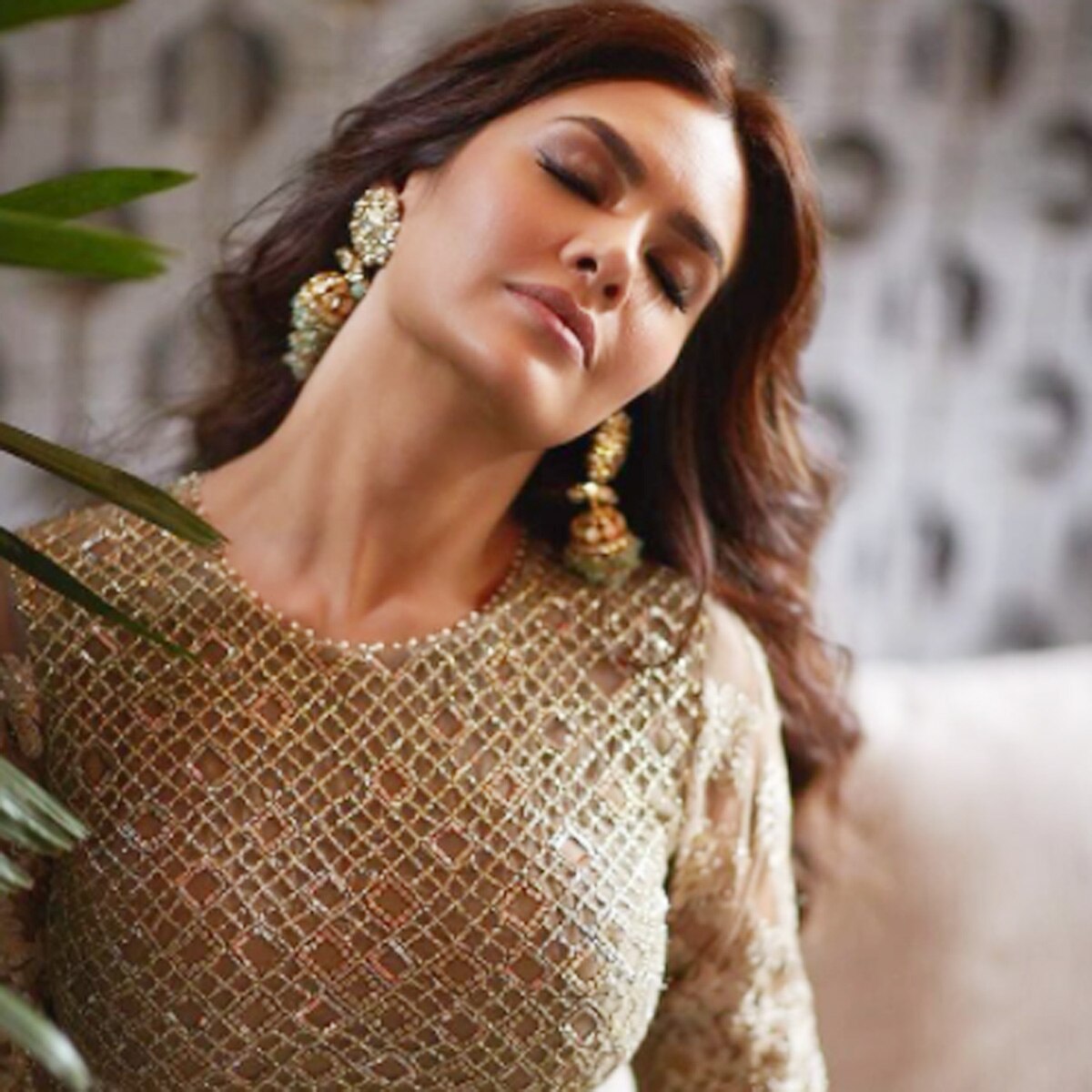  ईशा गुप्ता 