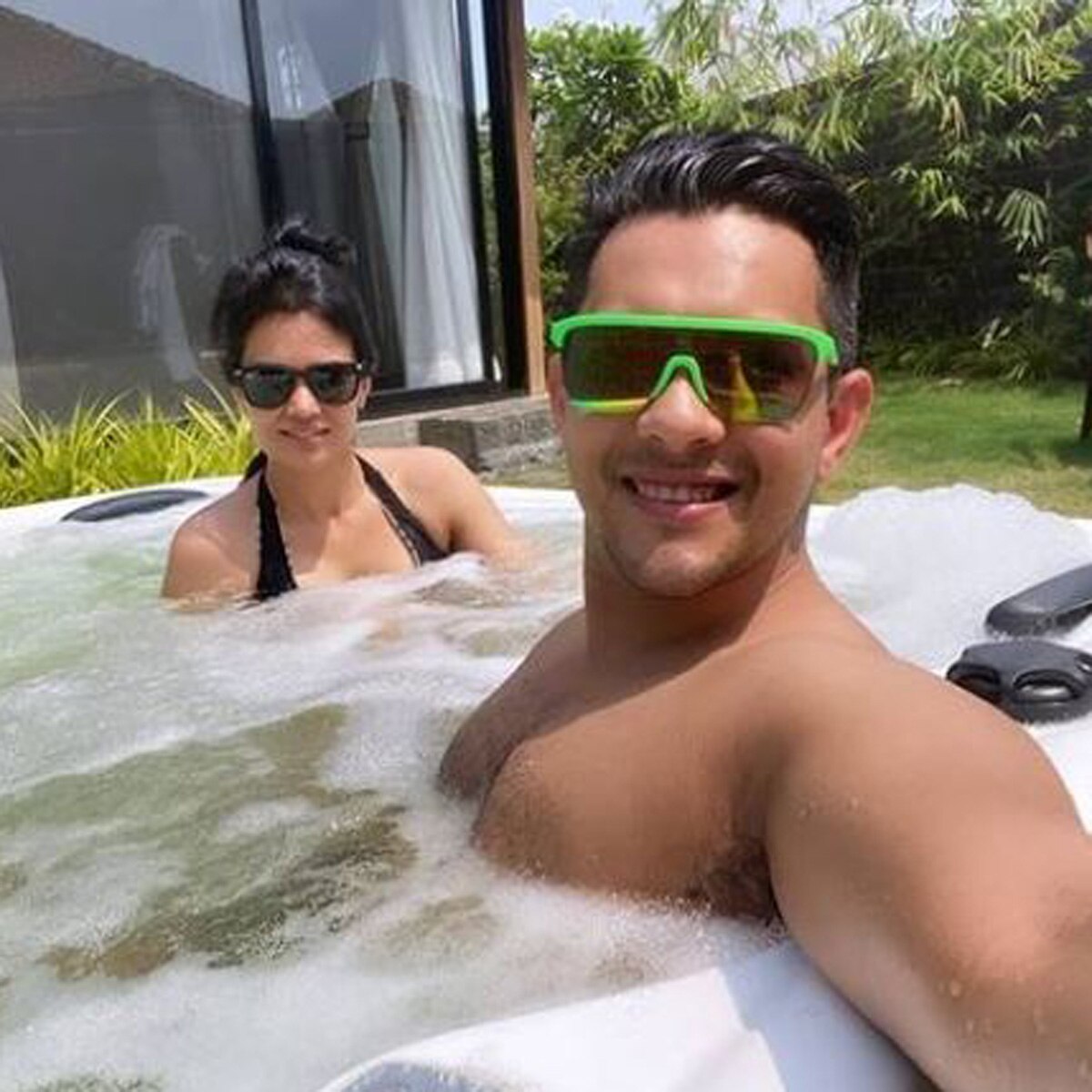 आदित्य नारायण वैकेशन