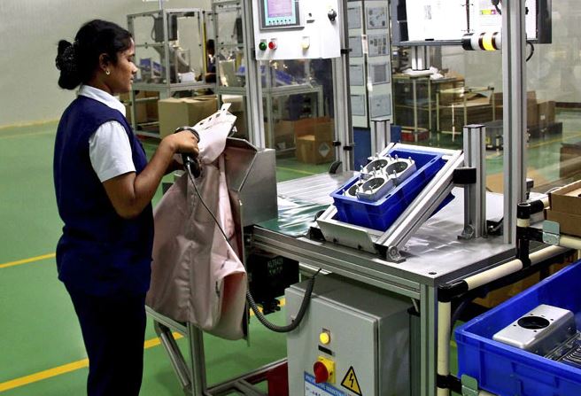 एयरबैग क्यों जरूरीऔर कैसे काम करता है?