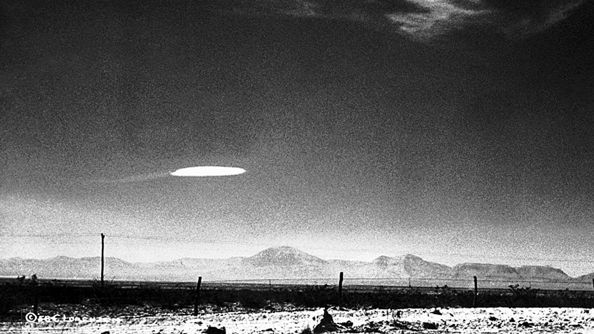 UFO broke sound barrier without sonic boom