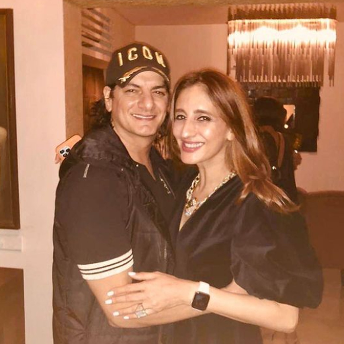 फराह-अकील 