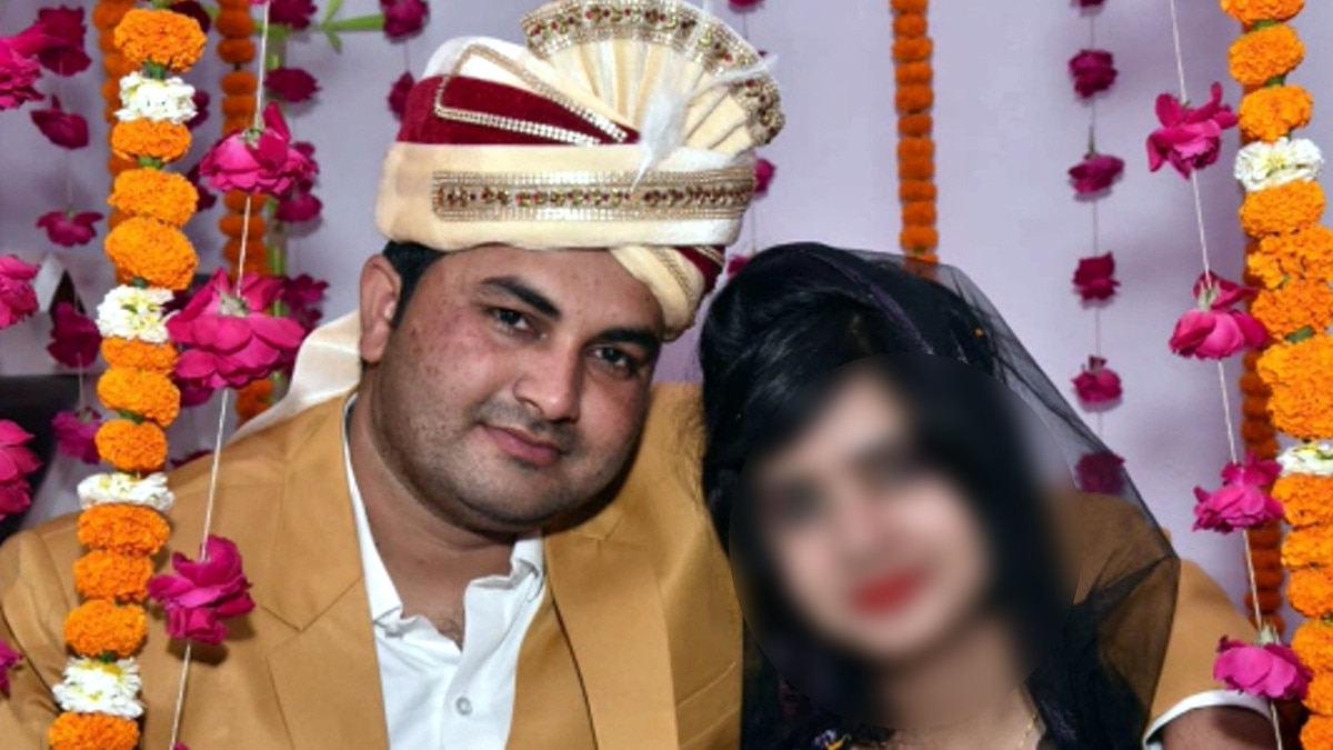 पति को दूसरी औरत के साथ देखकर पत्नी ने बीच सड़क पर की पति को धुना 