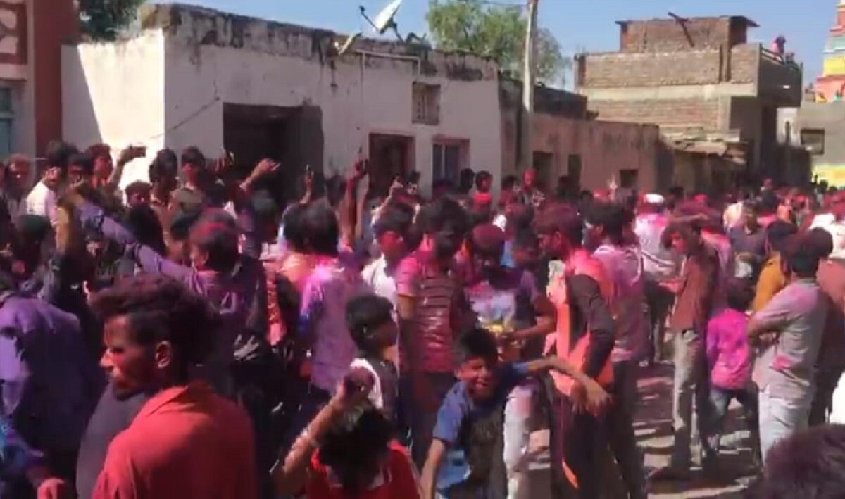 होली पर दामाद जी की गधे की सवारी