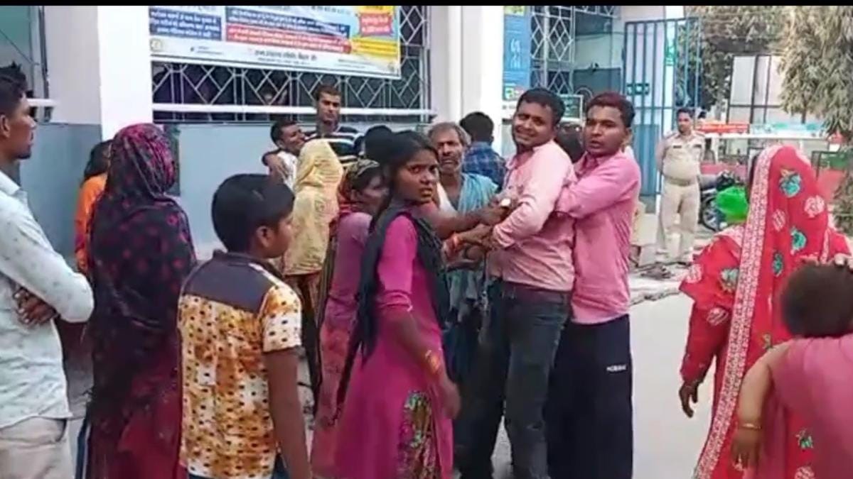 फायरिंग में इम्तियाज की हो गई मौत, एक दुकानदार घायल.