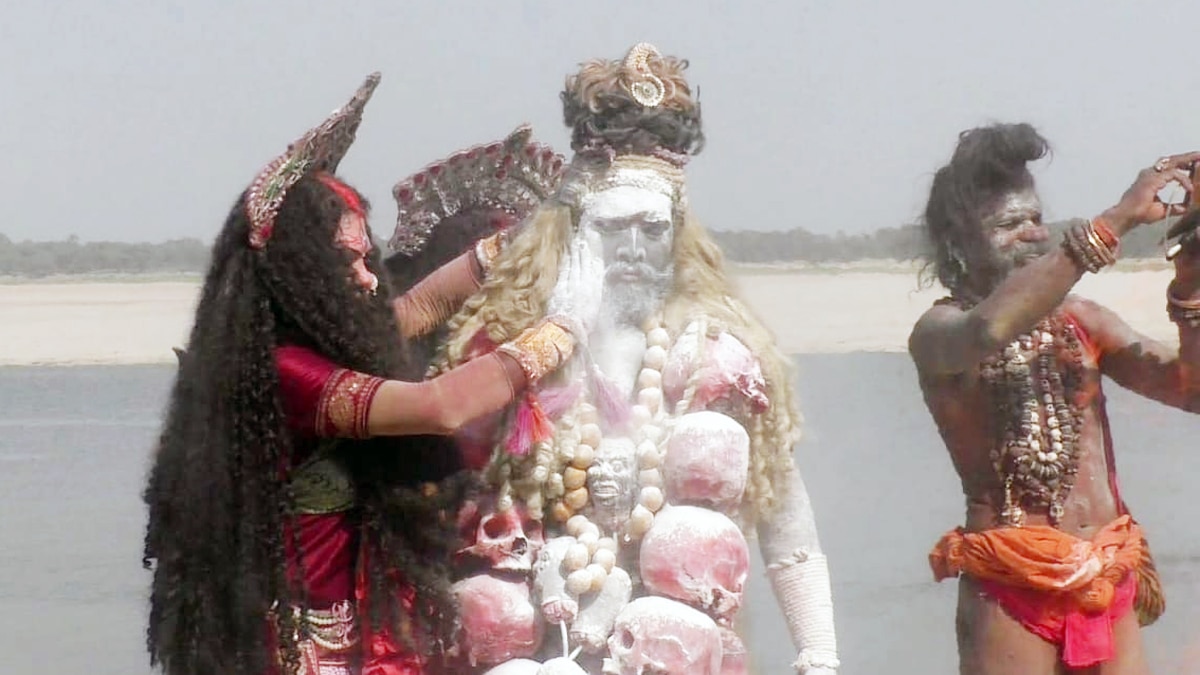 काशी की चिताभष्म होली6