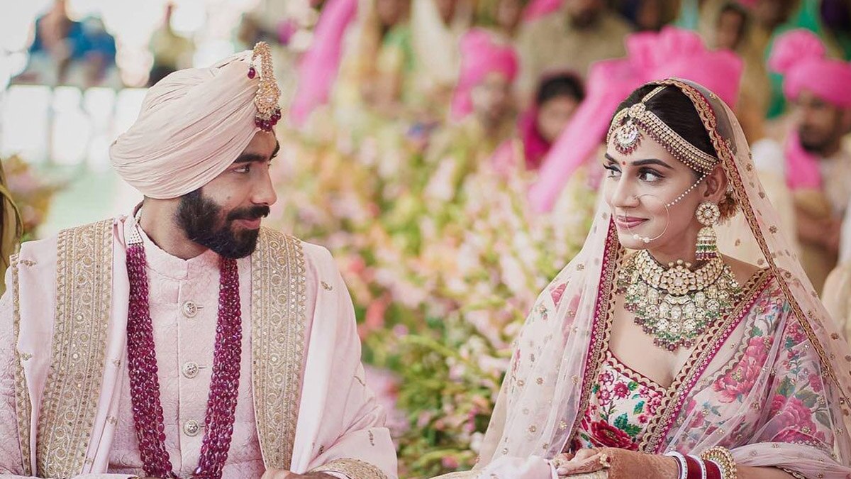 Jasprit Bumrah & Sanjana Ganesan Tie the Knot