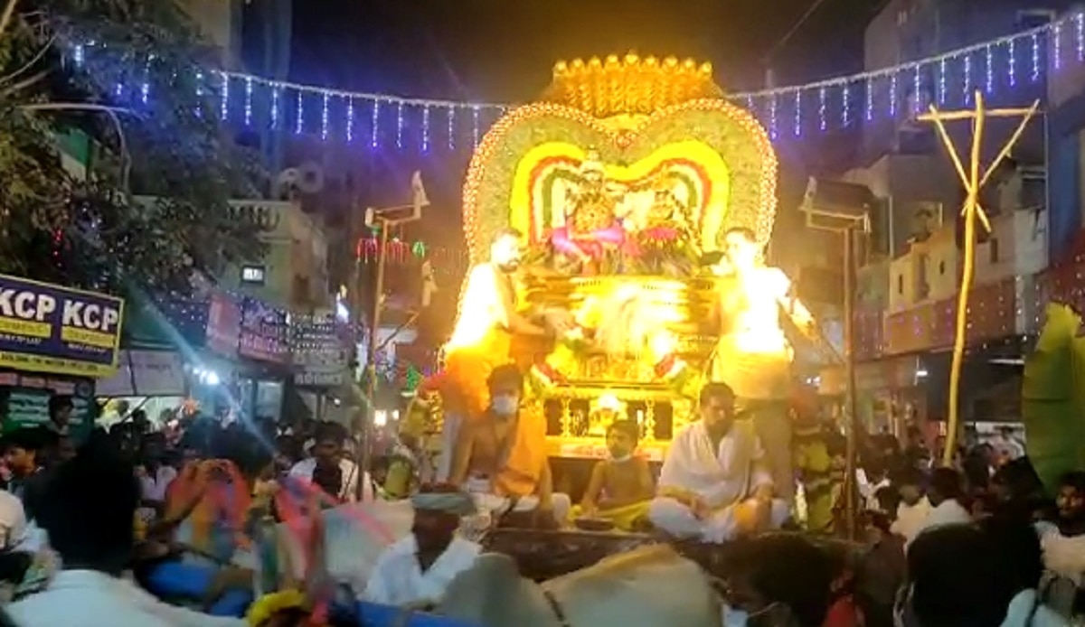 महाशिवरात्रि पर हरिद्वार से लेकर काशी तक हुजूम