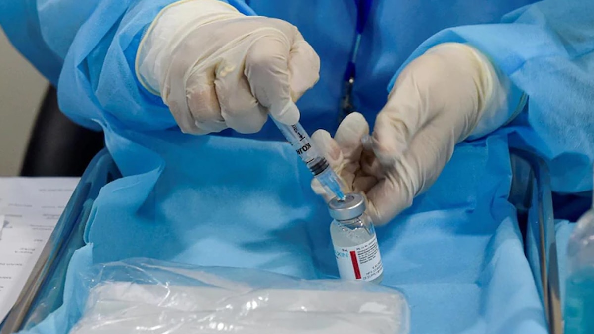 हेल्थ वर्कर को कोरोना होने से डॉक्टर हैरान.