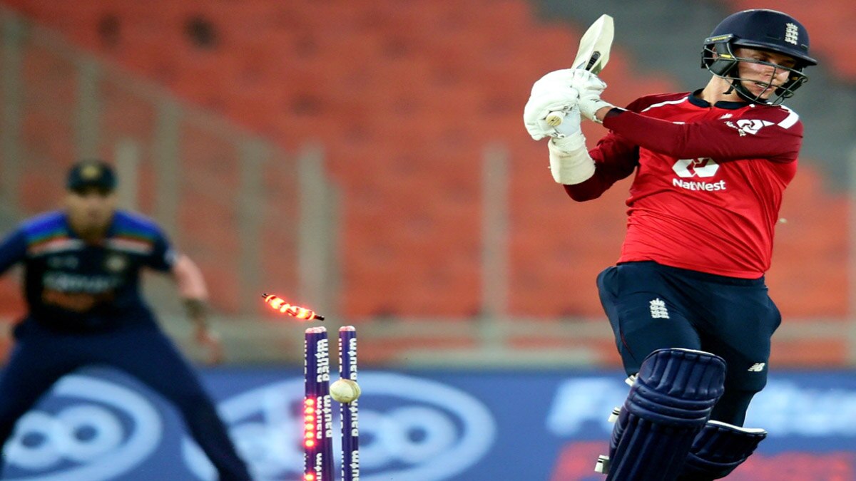 virat kohli was not on field during last overs 