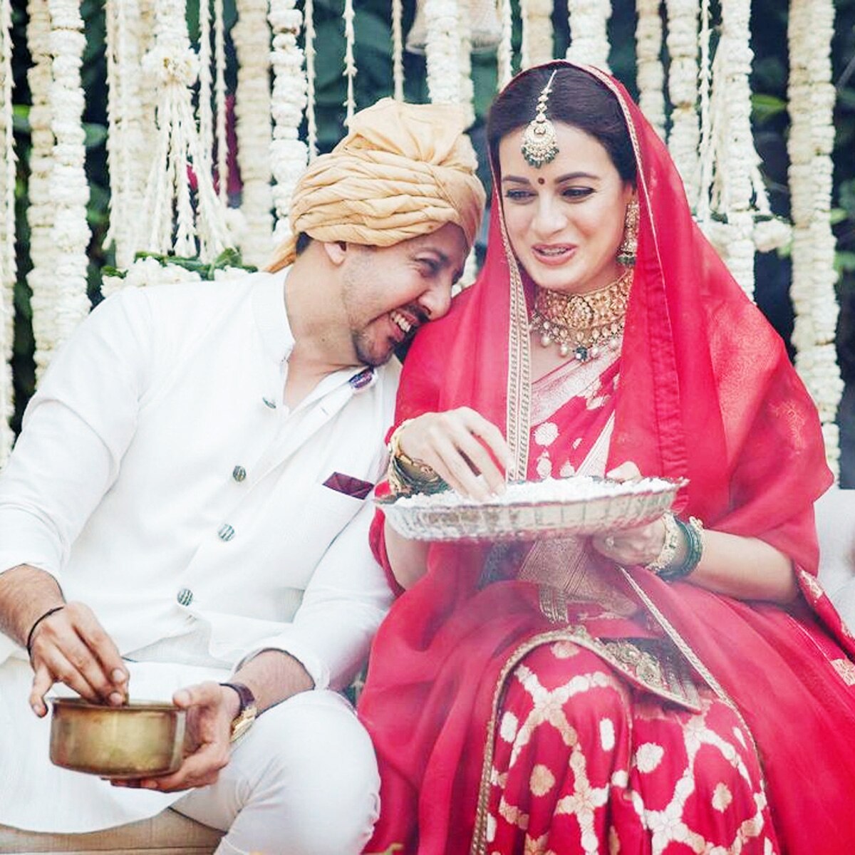 दीया मिर्जा और पति वैभव रेखी