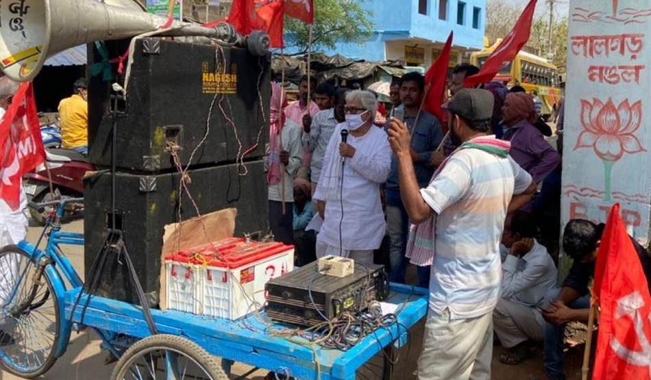 वरिष्ठ नेता के कार्यक्रम में इक्का-दुक्का लोग