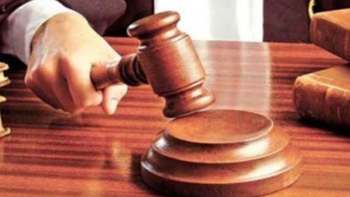 17 साल बाद जब खत्म हुआ केस तो भावुक होकर रोने लगा यूपी का यह पुलिस अधिकारी