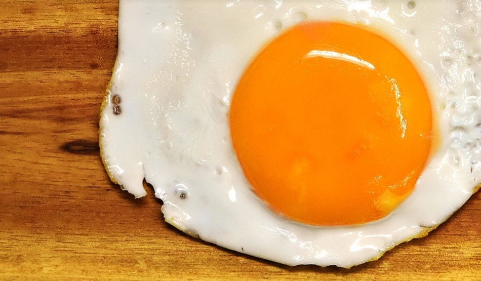 दिन में कितने अंडे खाना सेहत के लिए सही है