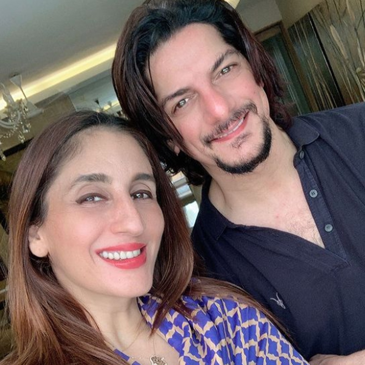 फराह-अकील  