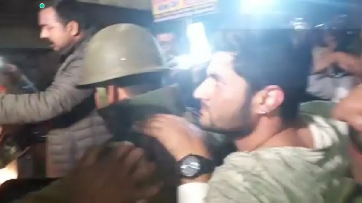 घंटों की मशक्कत के बाद आरोपी को पकड़ा गया