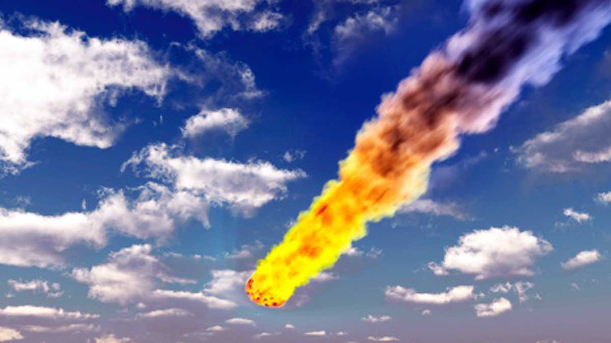 Fireball Meteor in UK-France sonic boom