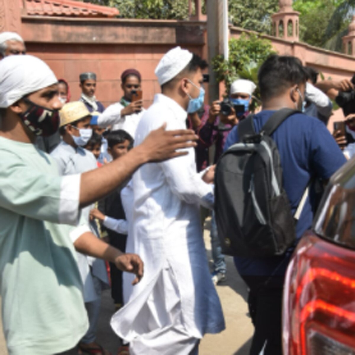 गौहर के पिता को अंतिम विदाई