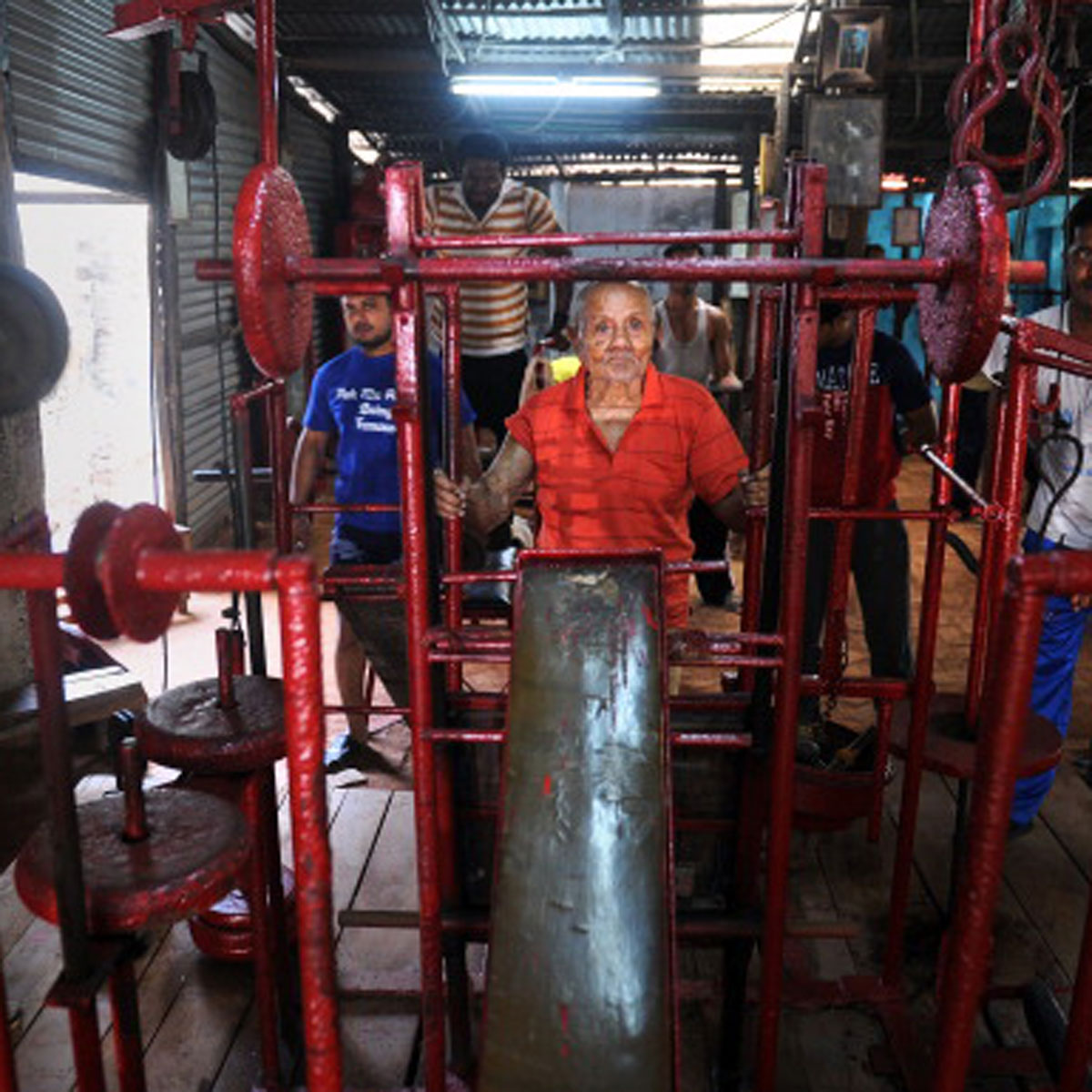 मनोहर आइच