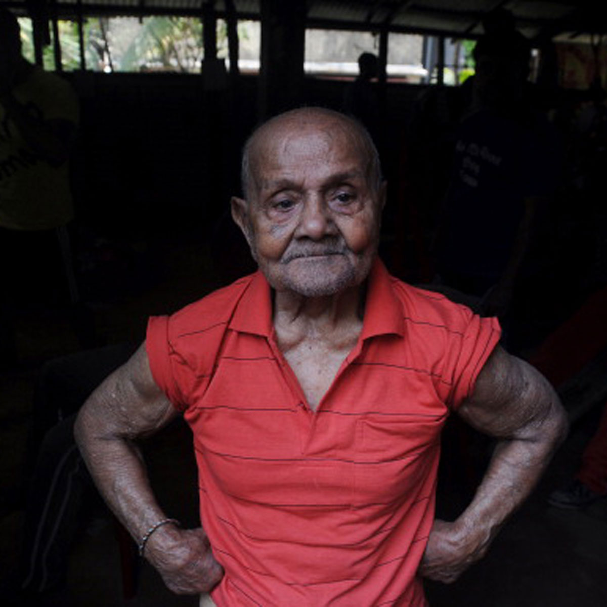 मनोहर आइच