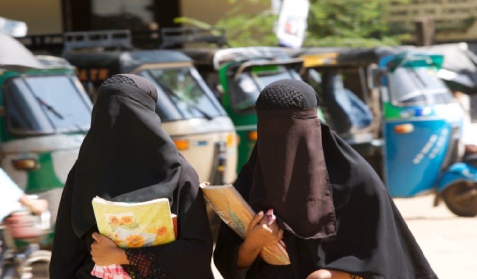 महिलाओं के बुर्का पहनने पर प्रतिबंध